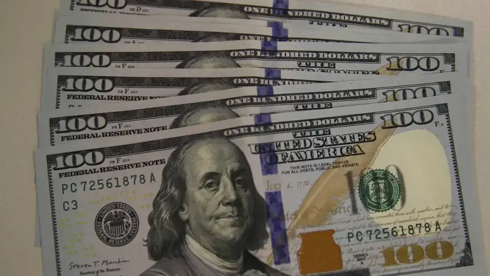 Dólar sobe a R$ 5,19 com saída de estrangeiros da Bolsa