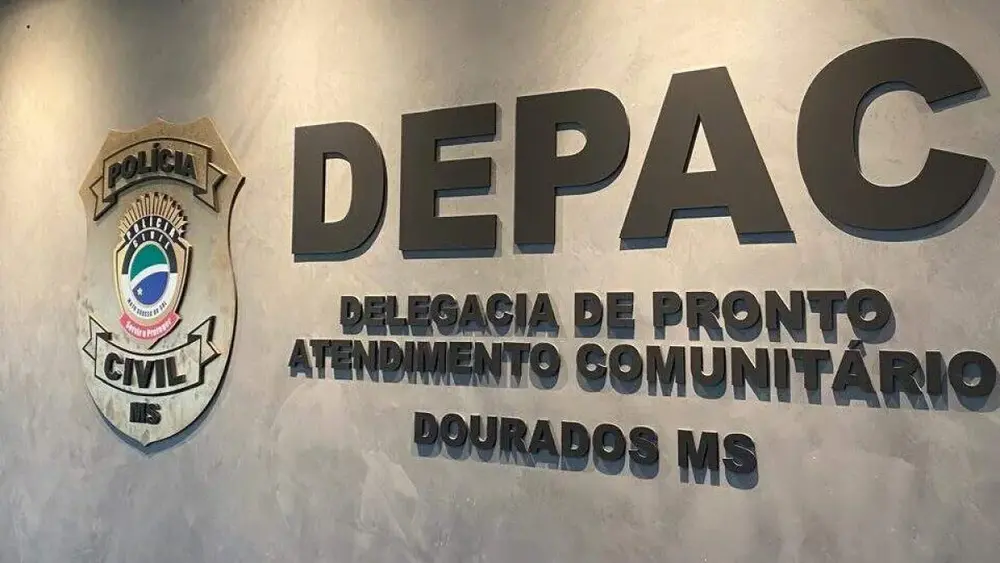 Jovem é baleado ao abrir a porta em Dourados