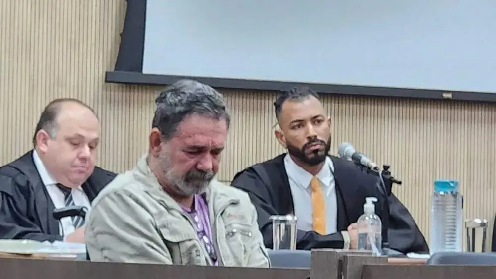 Júri rejeita feminicídio e condena homem por morte acidental da esposa