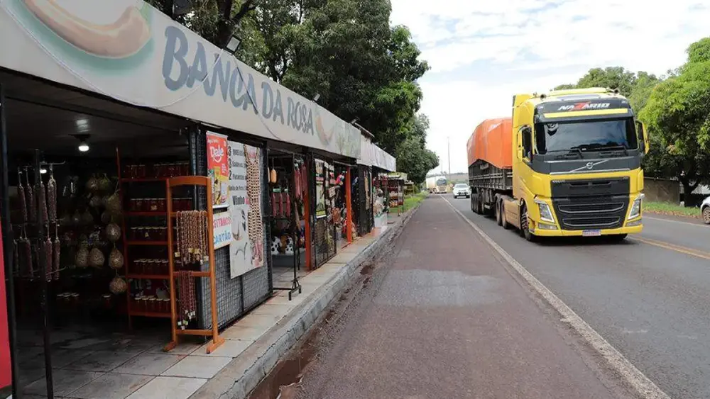 Vereadores votam tombamento das barracas de Anhanduí