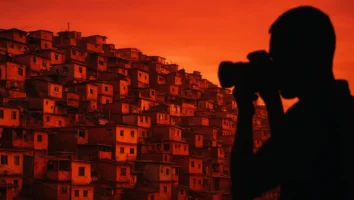 Cidade de Deus: Meirelles, Favela, Violência e Fotografia Real