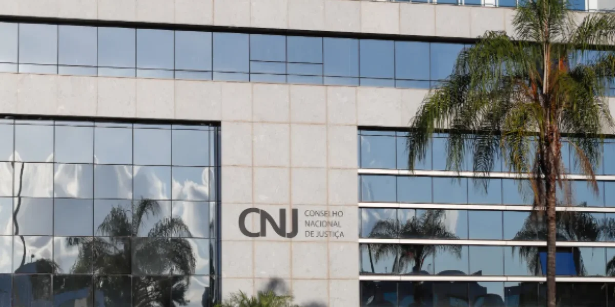 CNJ cria grupo para revisar salários e verbas da magistratura