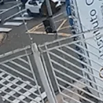 Viatura com 5 presos é atingida por carro no Centro de Campo Grande