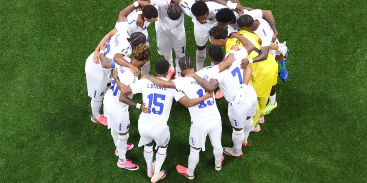Uruguai e Cabo Verde empatam com golaço histórico